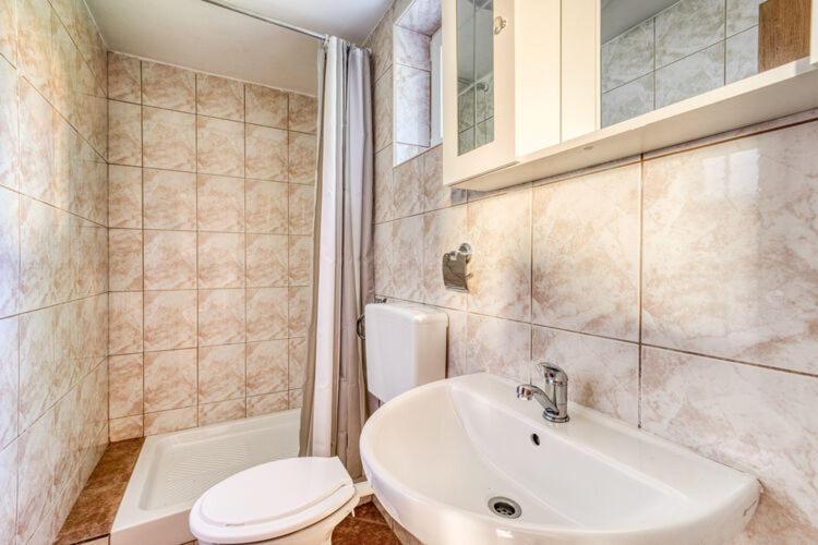 Apartments Nika With Swimming Pool And Beautiful Sea View Dobreć Exteriör bild