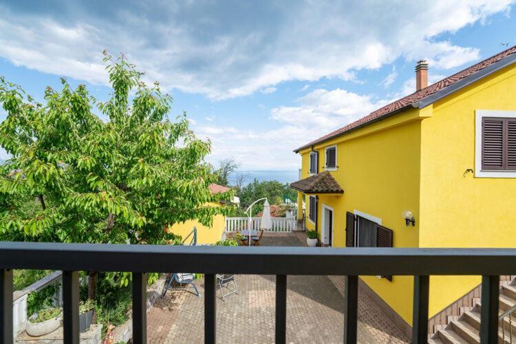 Apartments Nika With Swimming Pool And Beautiful Sea View Dobreć Exteriör bild